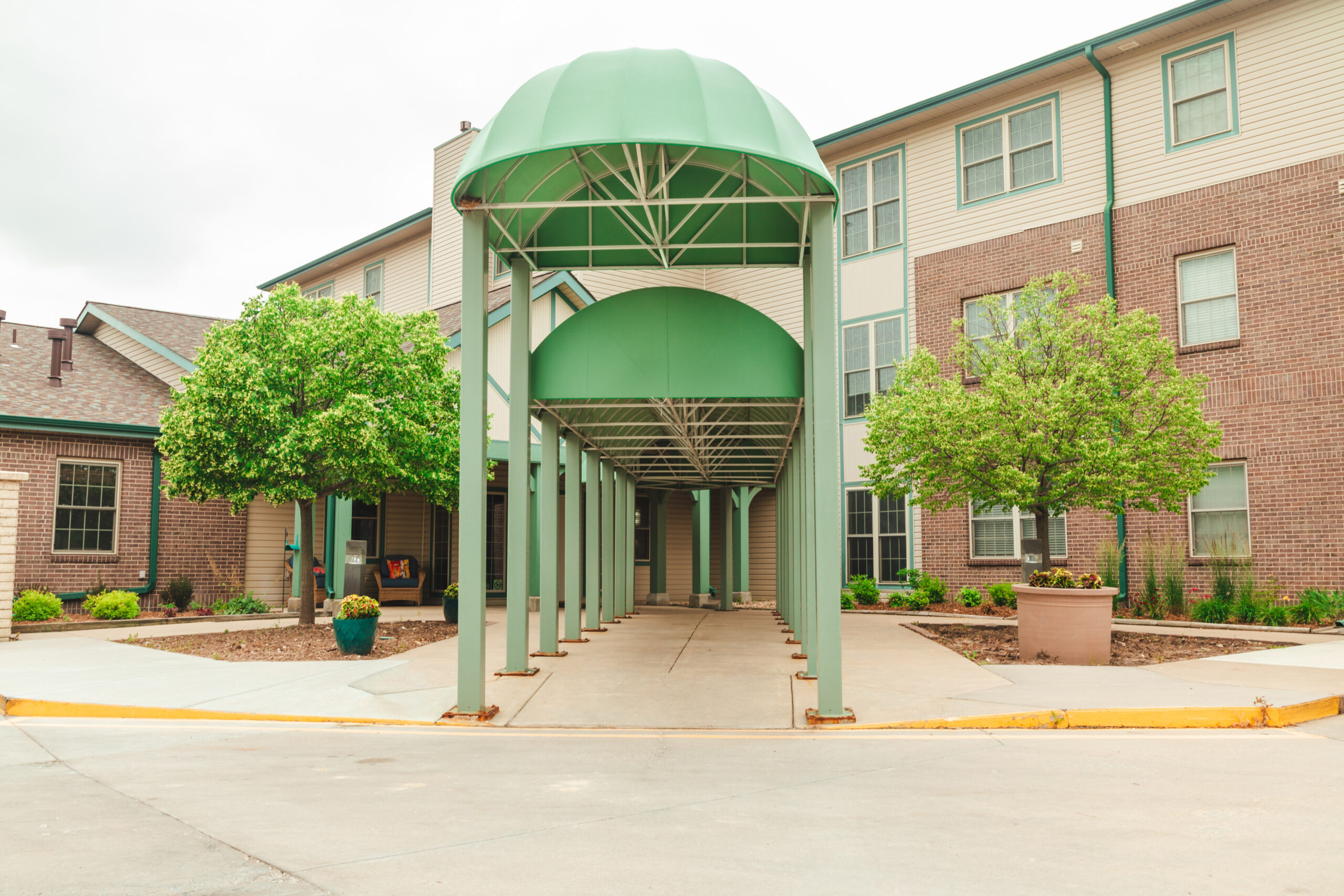 Assisted Living Community Benefits The Cedars